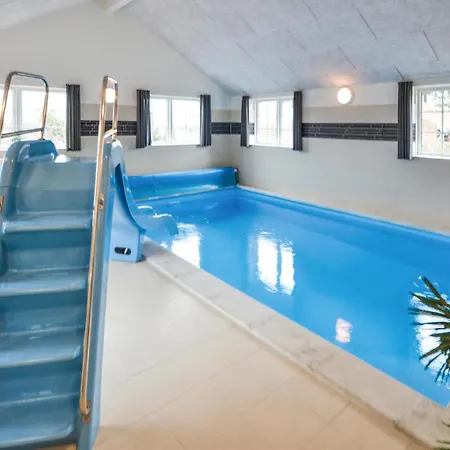 Beautiful In With Sauna بيت للعطل *