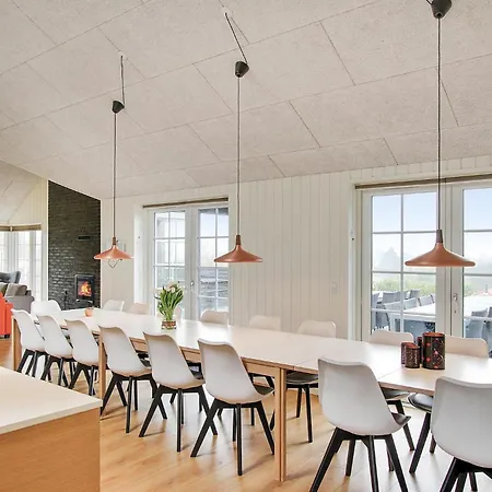 Beautiful In With Sauna بيت للعطل