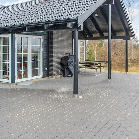 Beautiful In With Sauna بيت للعطل